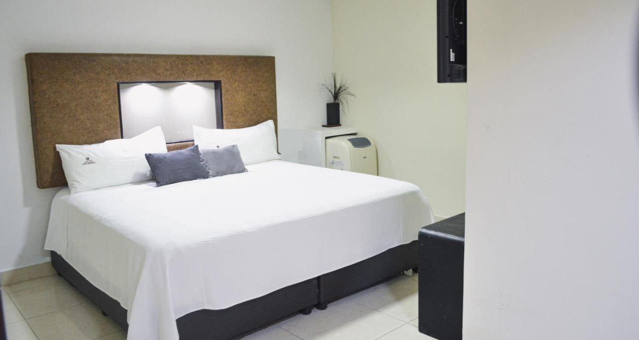 Hotel Paraiso Inn Tehuacan Bagian luar foto